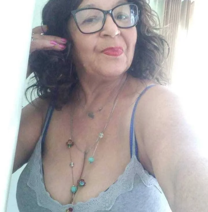 Busty €DNA Coroa NoNude / IA fake.. mas bom! image 10