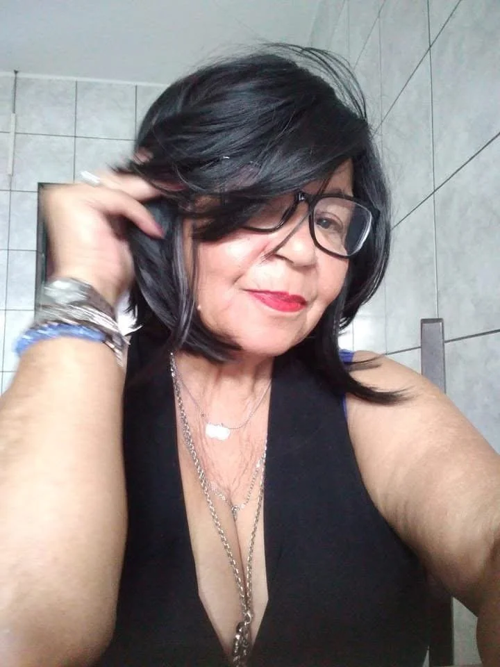 Busty €DNA Coroa NoNude / IA fake.. mas bom! image 15