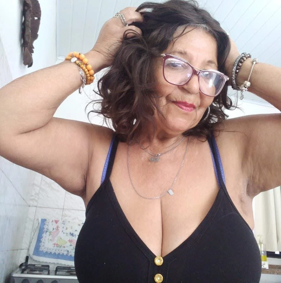 Busty €DNA Coroa NoNude / IA fake.. mas bom! image 19