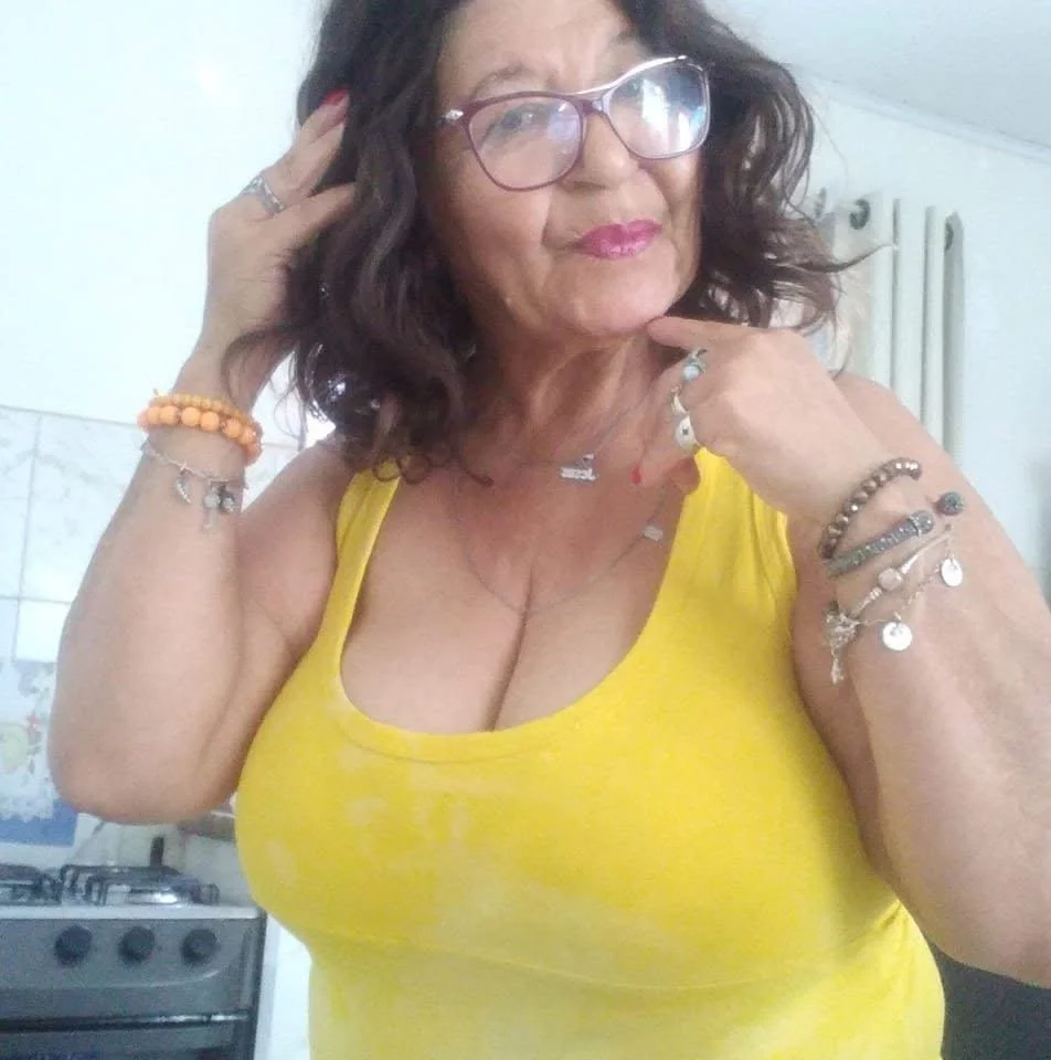 Busty €DNA Coroa NoNude / IA fake.. mas bom! image 21