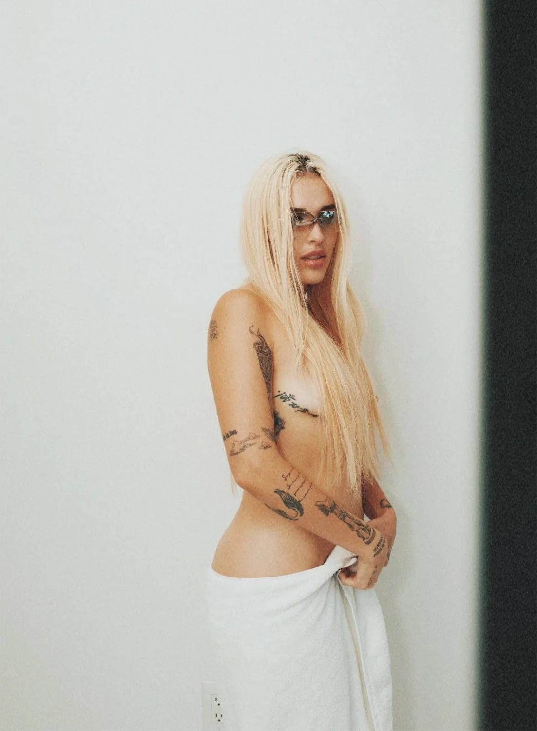 Elena Rose image 6
