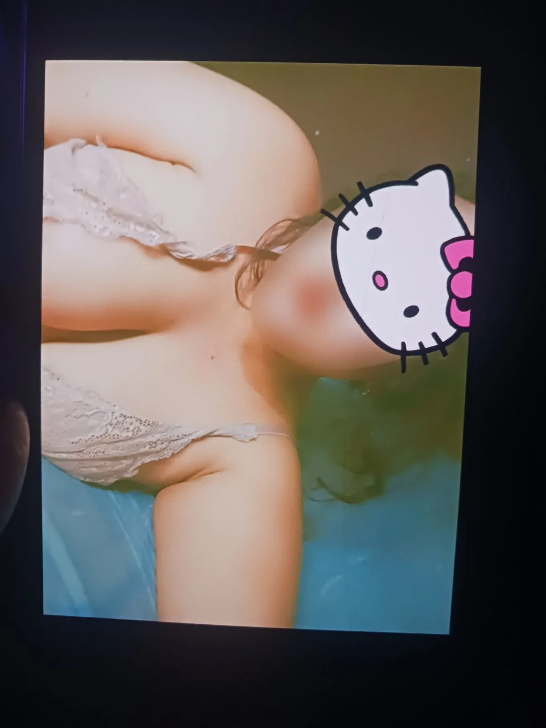 Se muestra como la puta que es image 8