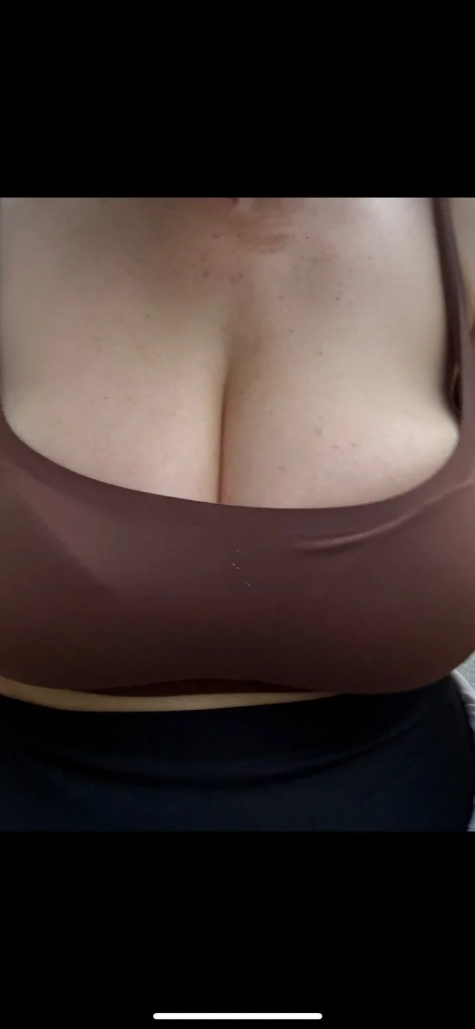 Blonde MILF has a kink for younger cock (texts) image 5