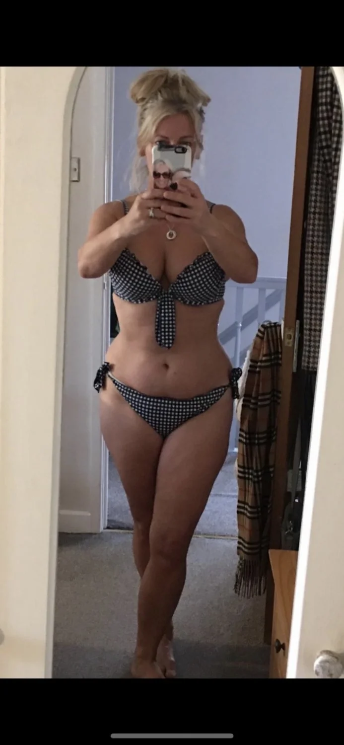 Hot MILF image 3