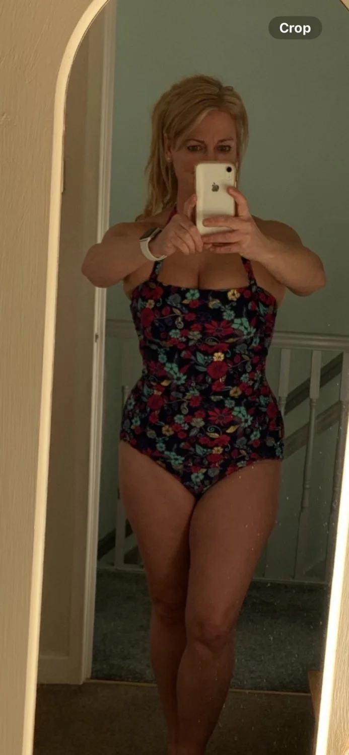 Hot MILF image 7