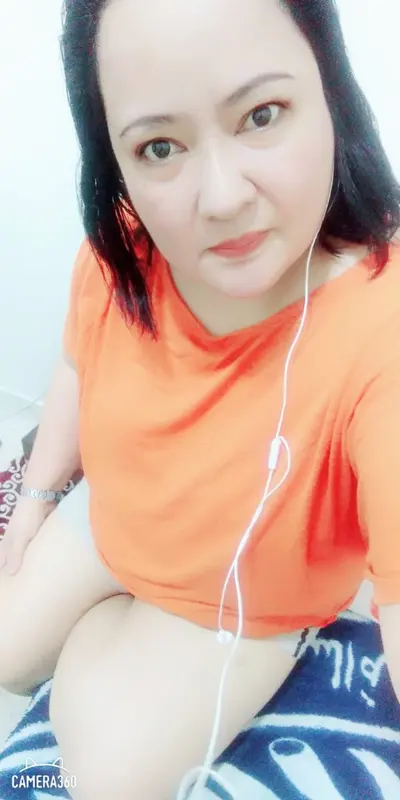 Mature Pinay Webslut cover image