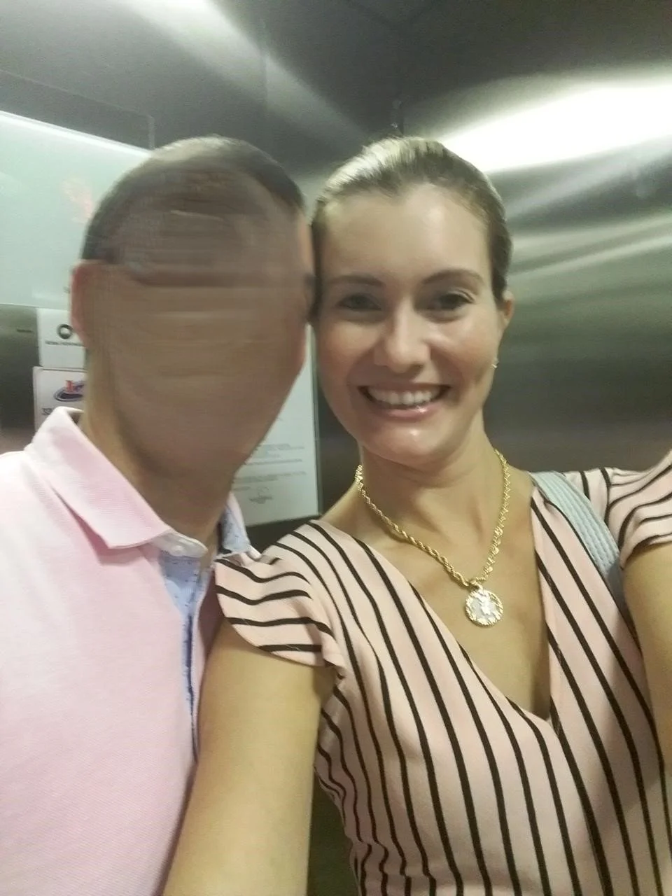 Corno vazou a putinha para os machos gozarem para ela image 3