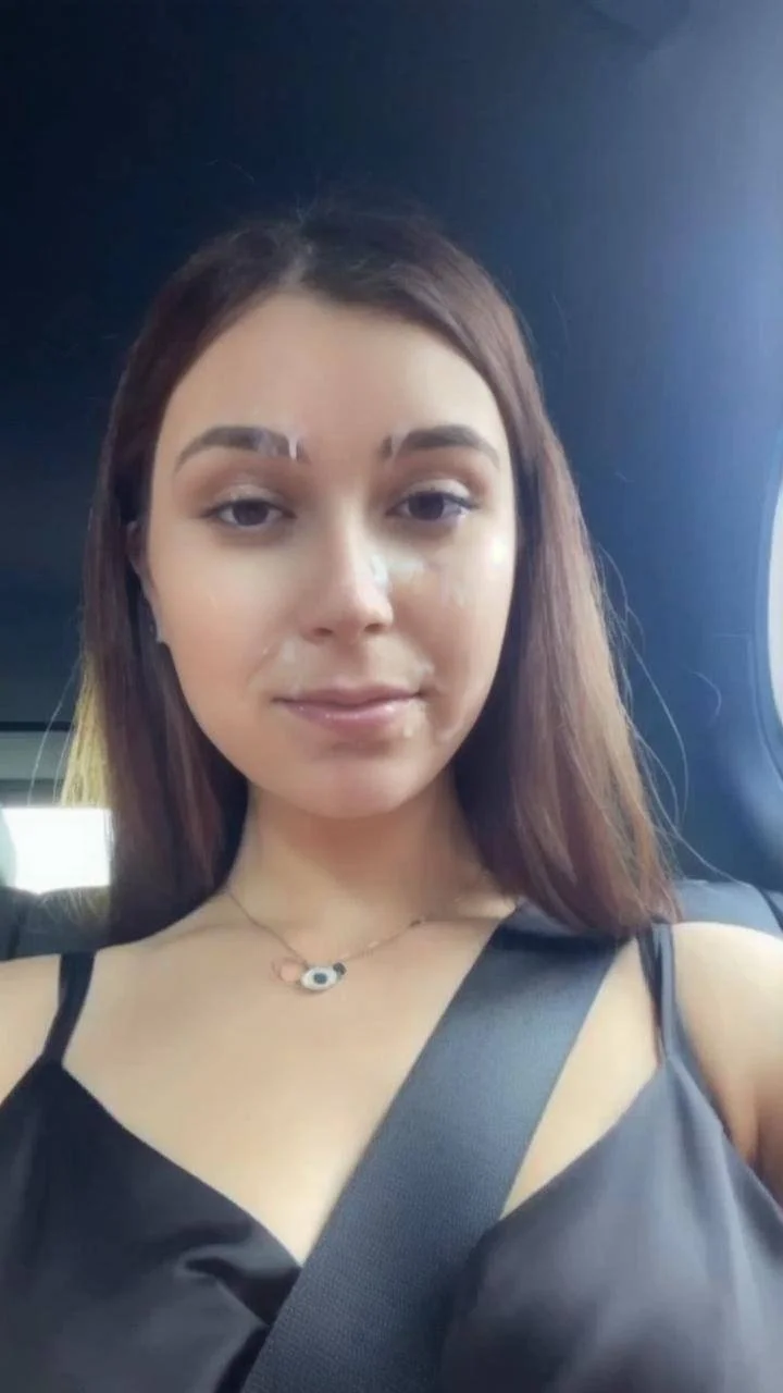 Jenny 22, bodycount 47, liebt BBC und cum image 3