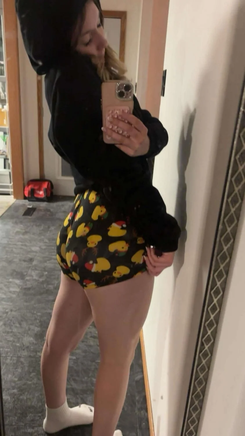 Emma 19 image 11