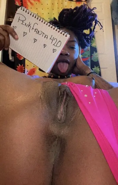 Ebony fingers her cunt and stinkhole🥰 cover image