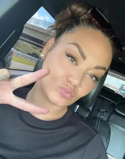 6'2 Tall Thick Gorgeous 🇵🇷 Amazon Milf.. <> Gamer Girl.. <> Loves taking young stud BBC.. cover image