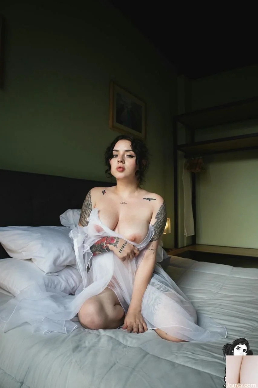 Neveska Martinez image 9