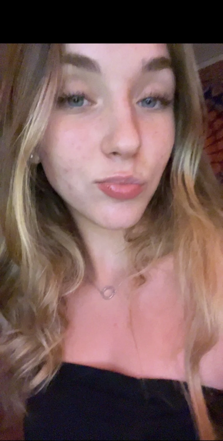 use the love of my life laylah like a filthy slut and cum to her pretty face image 9