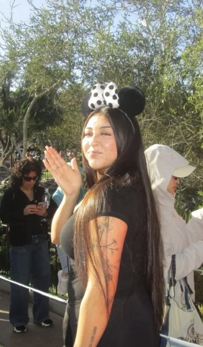Cute Latina mami image 2