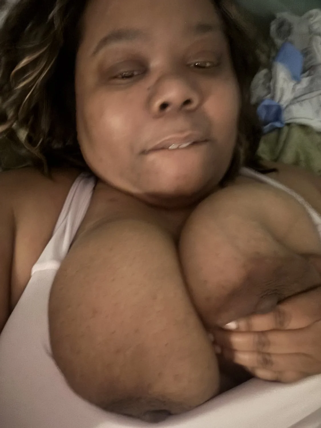 Cum get a squeeze main image