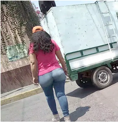 Tremendo culote de señora poblana cover image