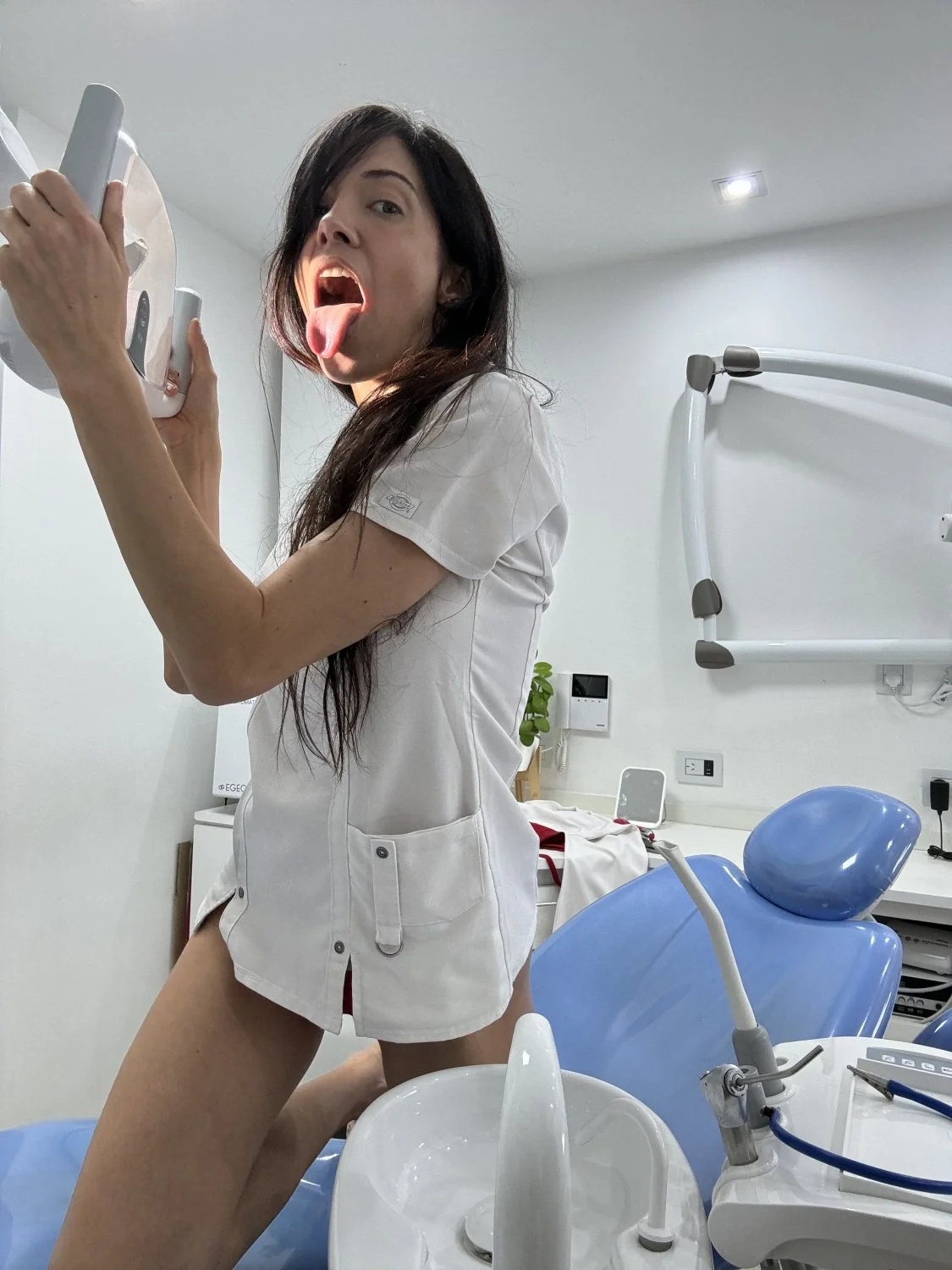 I want to use your cock to check every space in my mouth and throat main image