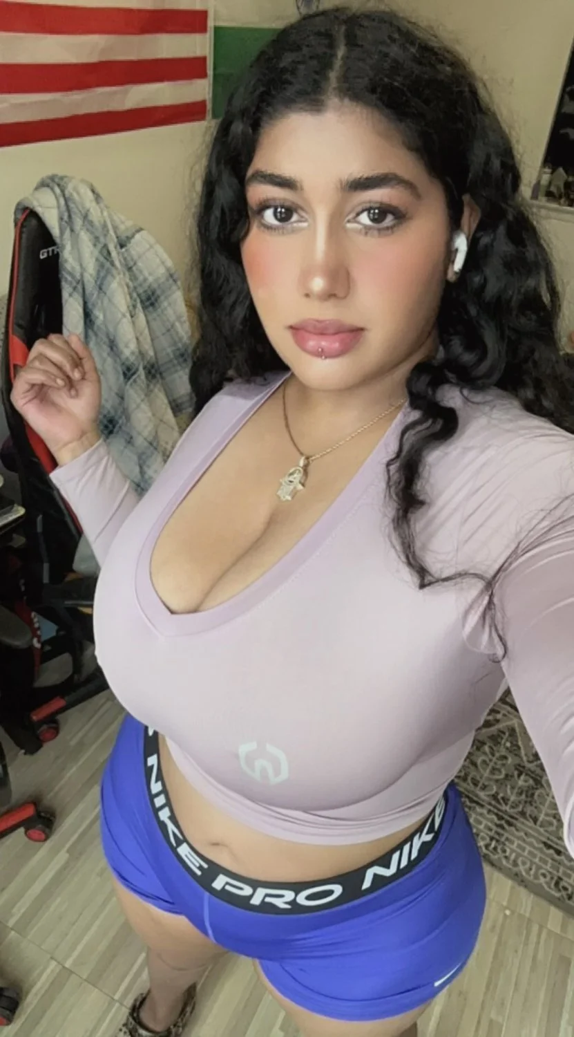 Thick Indian Slag Tanvi image 9