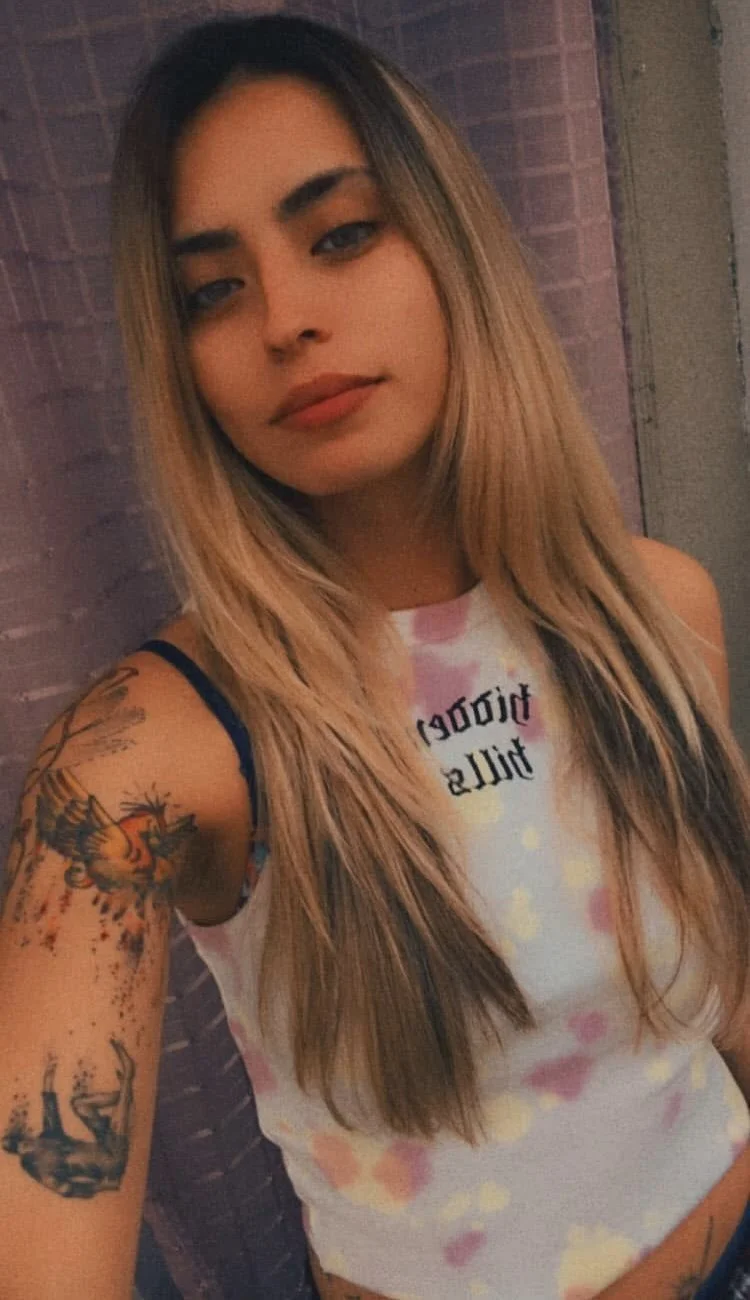 Hermosa latina image 10