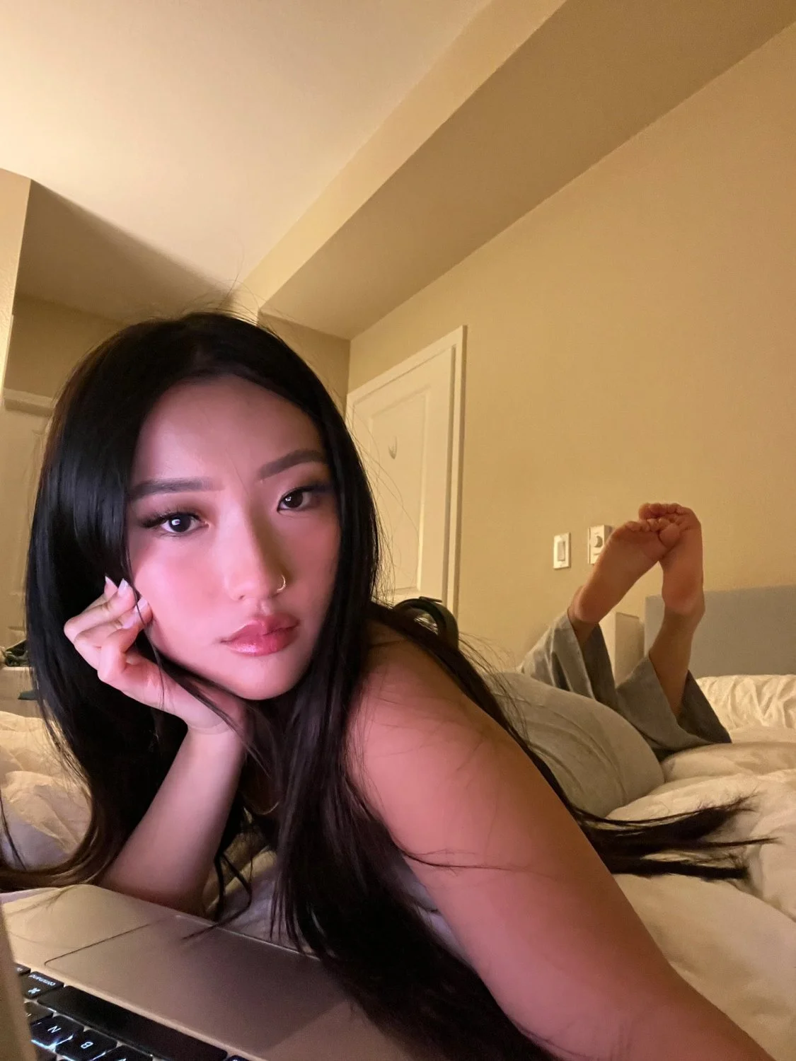 ABGs to help u milk that cock image 10
