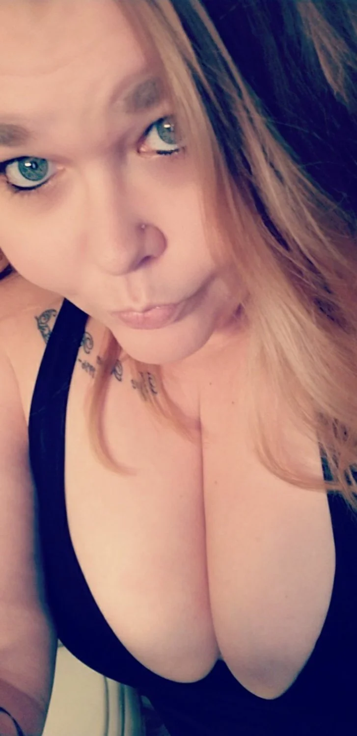 Tennessee mom of 2 main image