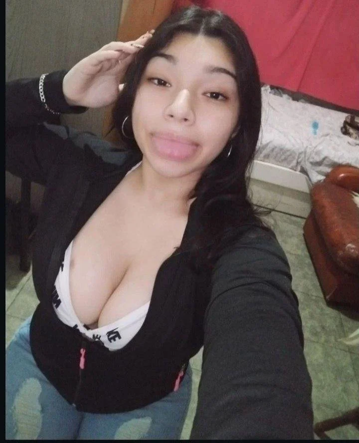 Claudia la putita del moreno image 2