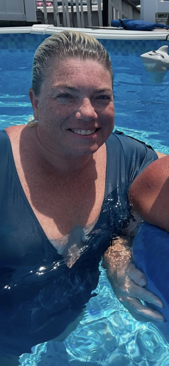 Philly sexy mom image 4