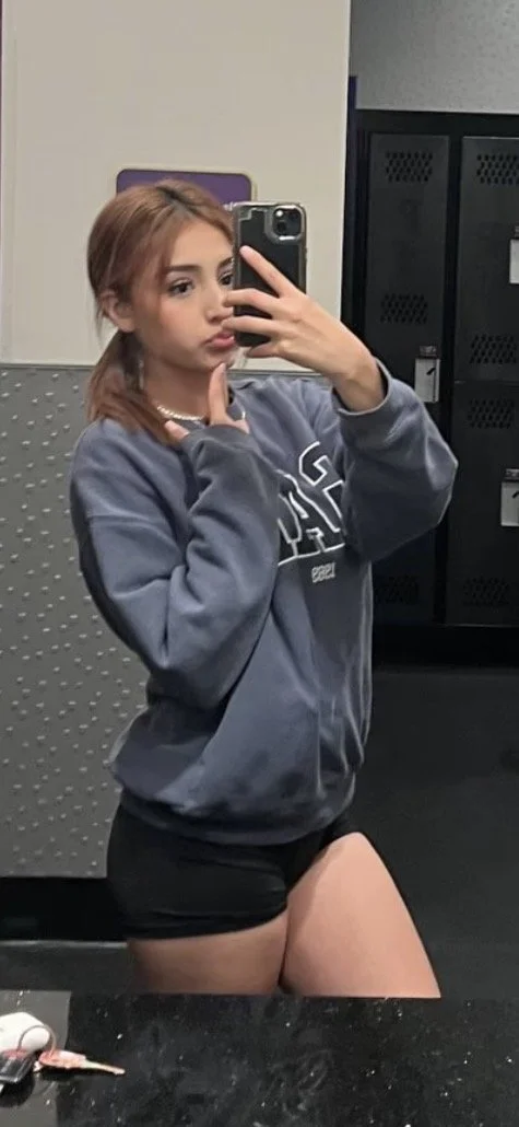 Melanie image 2