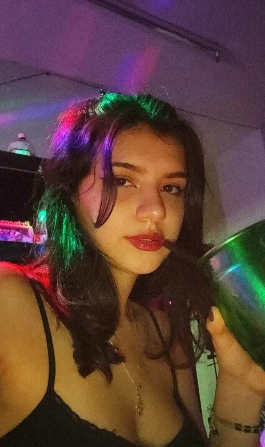 Flaca trolita tierna sexy culona blanquita ricas tetas nudes image 2