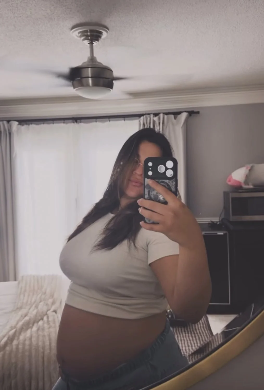 how are we feeling about this pregnant gym slut anna image 19