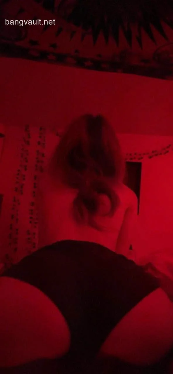 baddie slut slutty snowbunny white brunette leaked thick main image