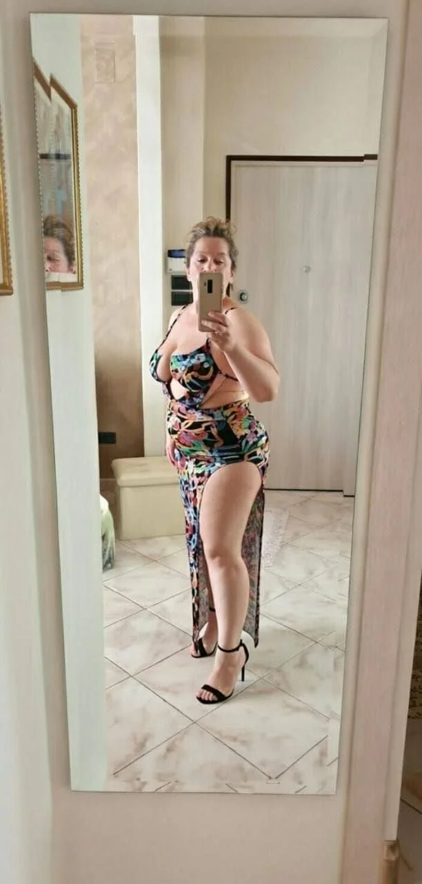 Introducing the Italian mature slut Guisy by Lord_Deem image 6
