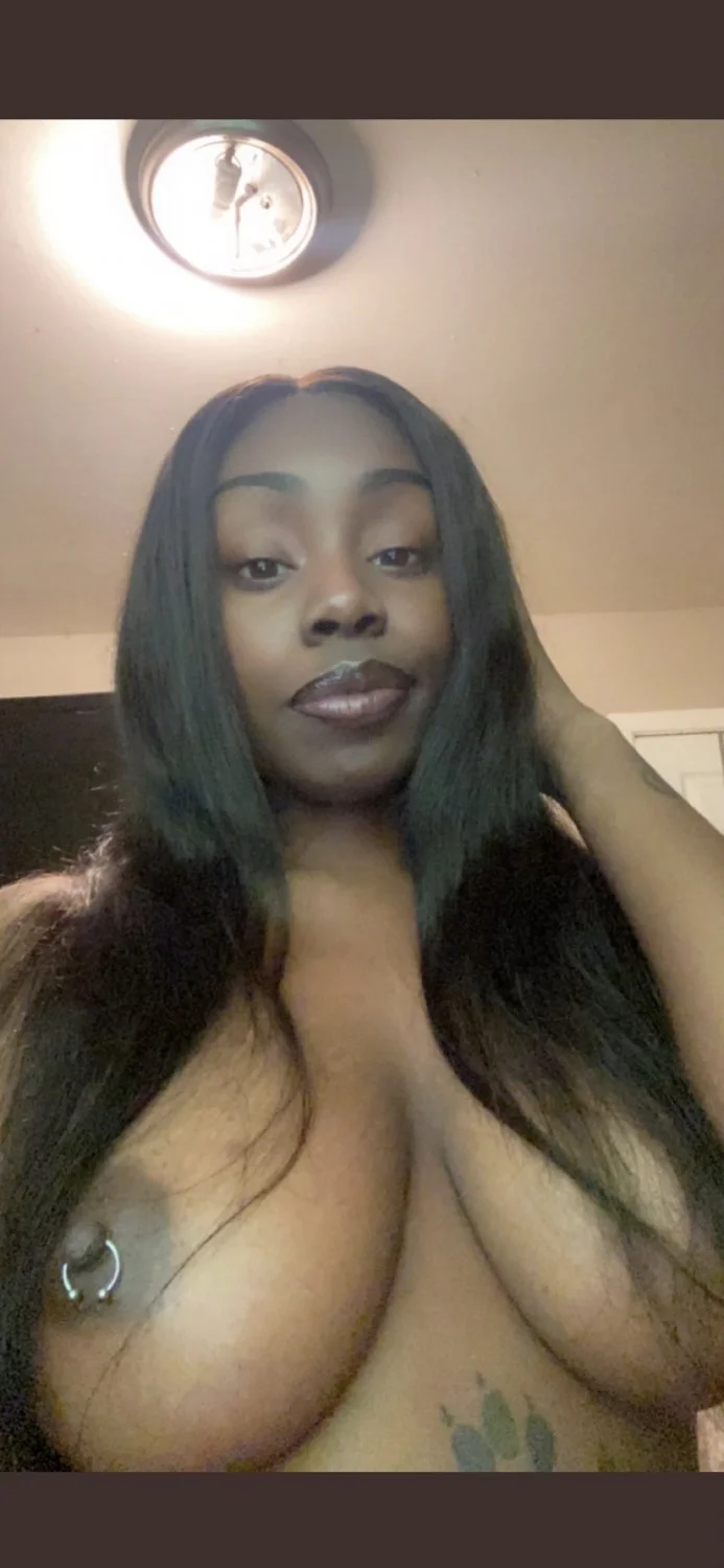 East side thot image 10