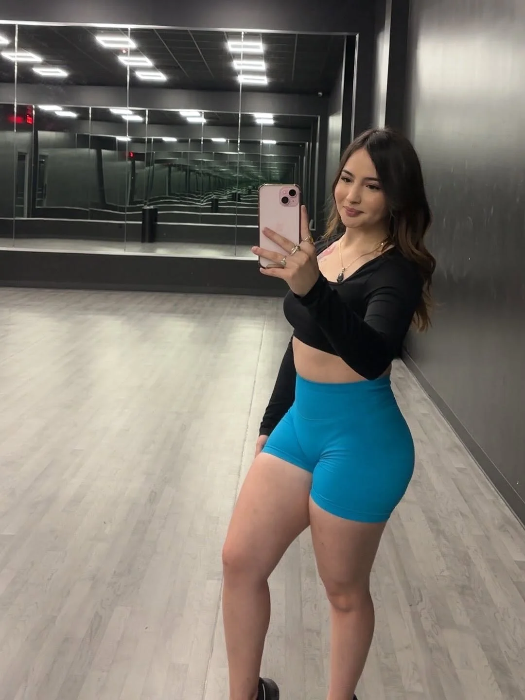 Thick latina mexicana showing off her ass pt2 image 2