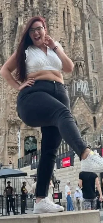 Best curvys on ig #2 image 22
