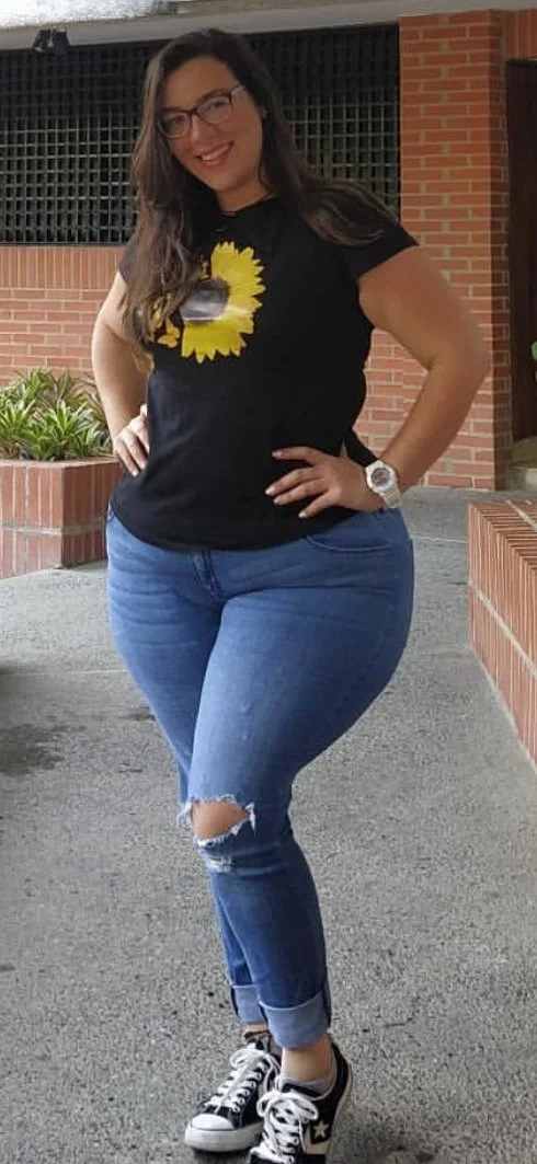 Best curvys on ig #2 image 38