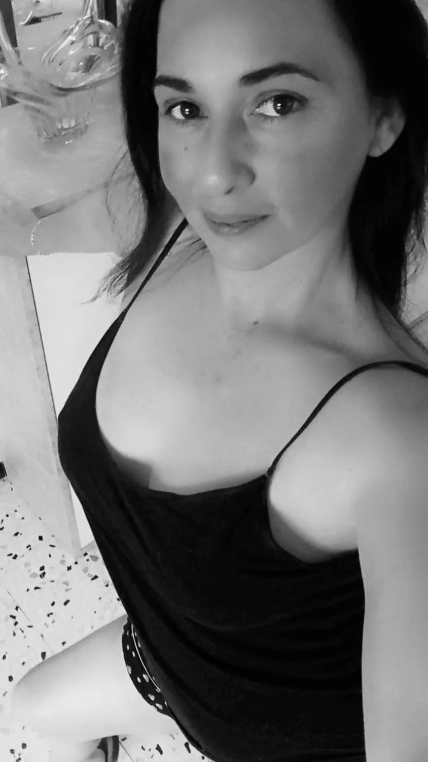 Sophie french housewife image 39