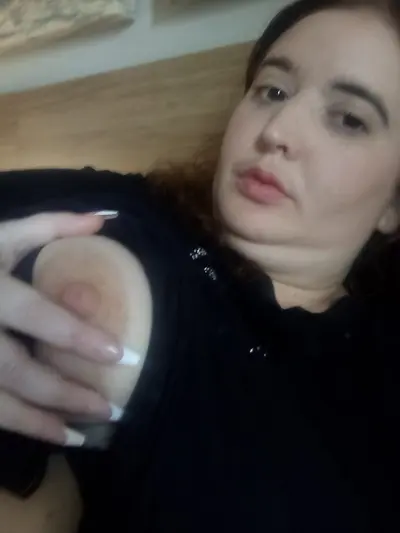 Best friend crackhead auntie back for round 2 cover image