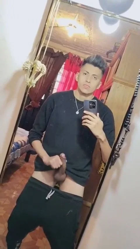 Pagas el hotel en bogota y te doy verga solo pasivos image 10