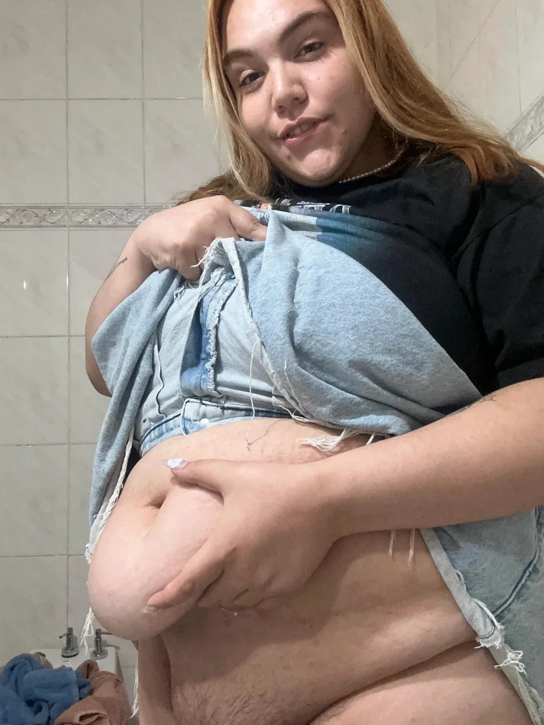 Fat Girls 🍔 image 8