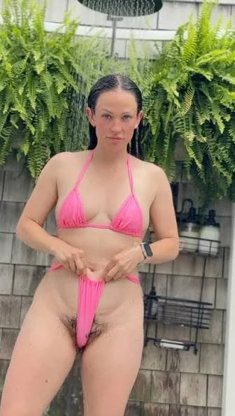 Amanda image 7