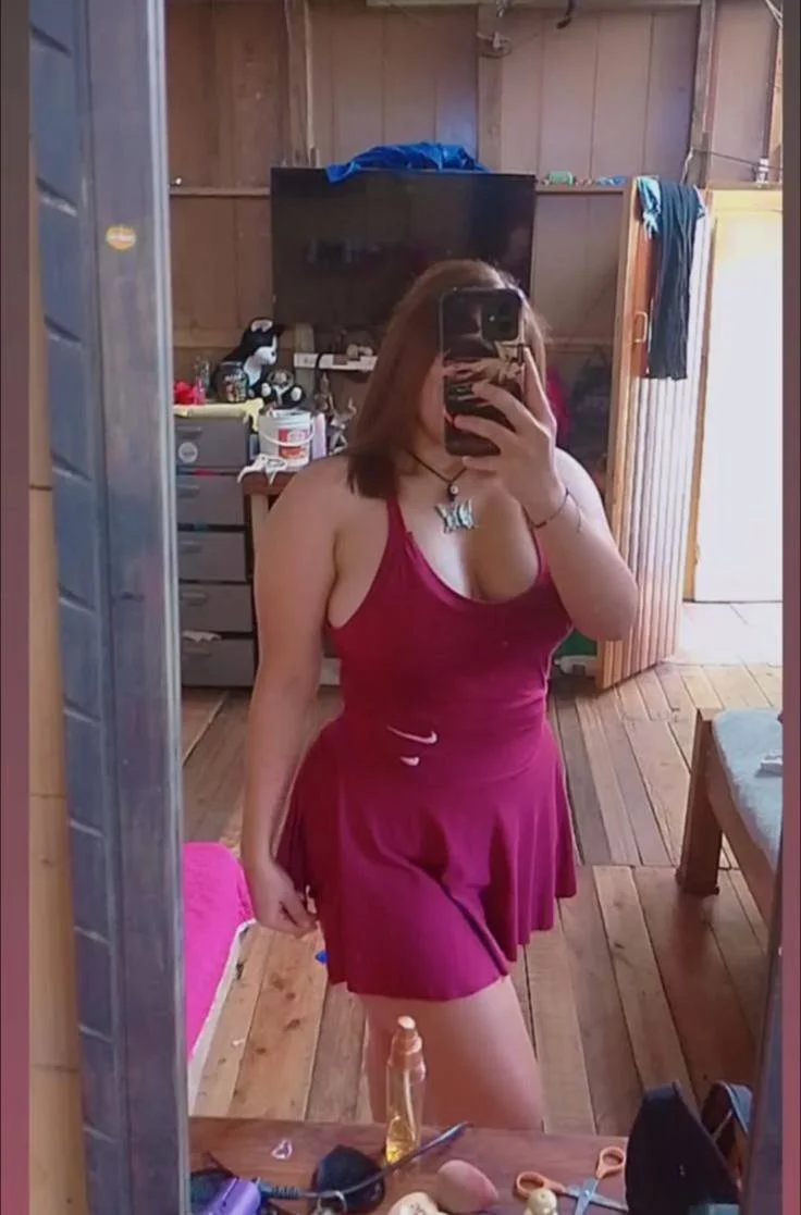 Cindy voluptuos image 18