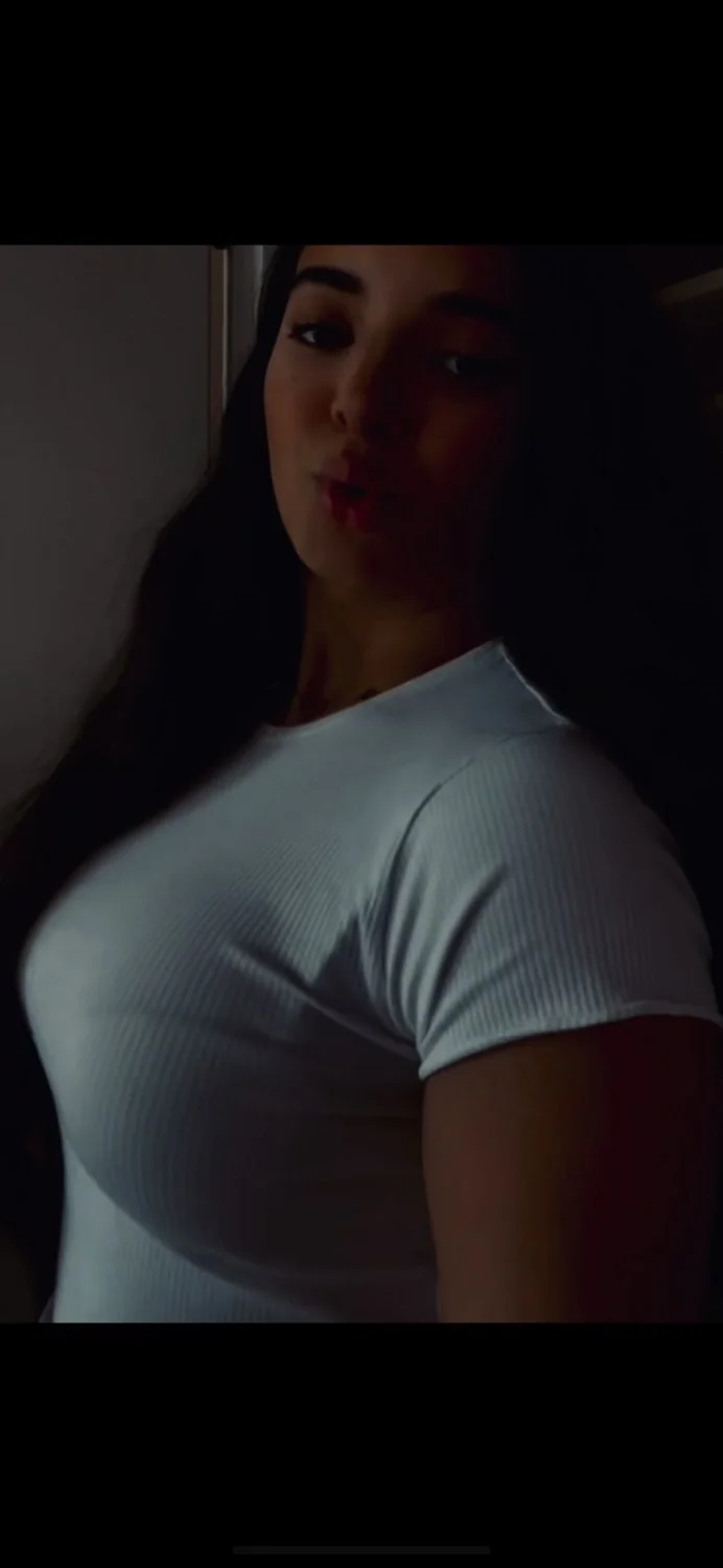 Teen boobs showing image 3