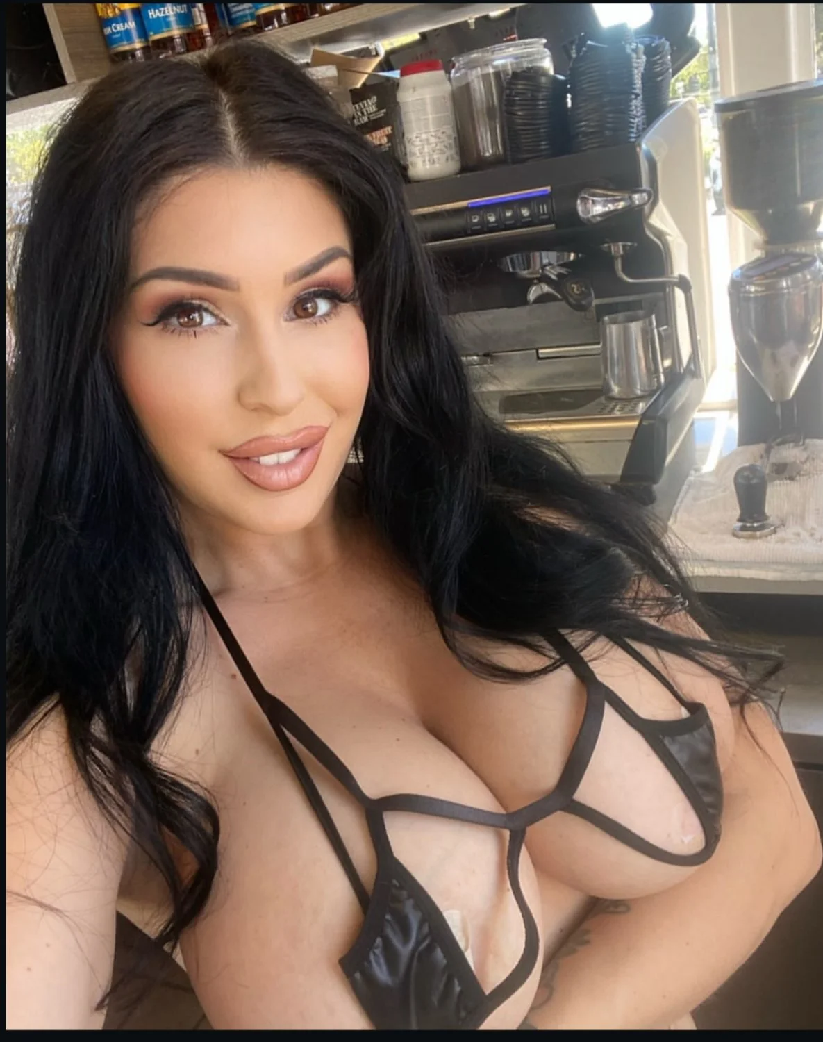 BIKINI Baristas image 3