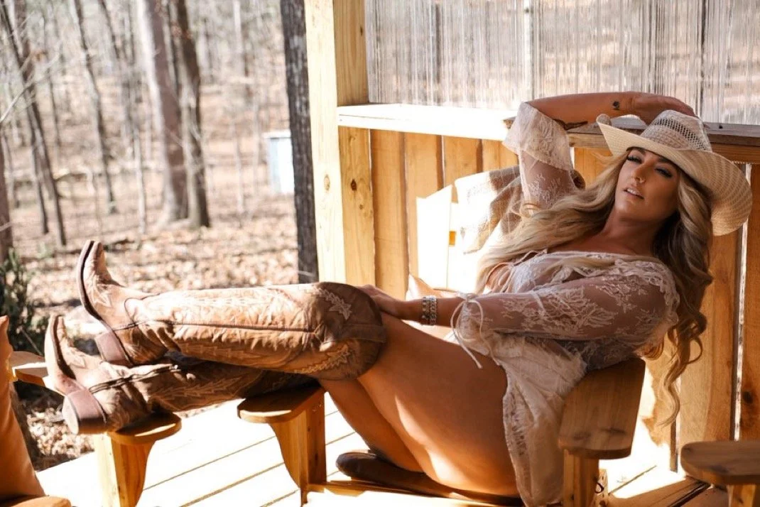 Cow girl boudoir image 19