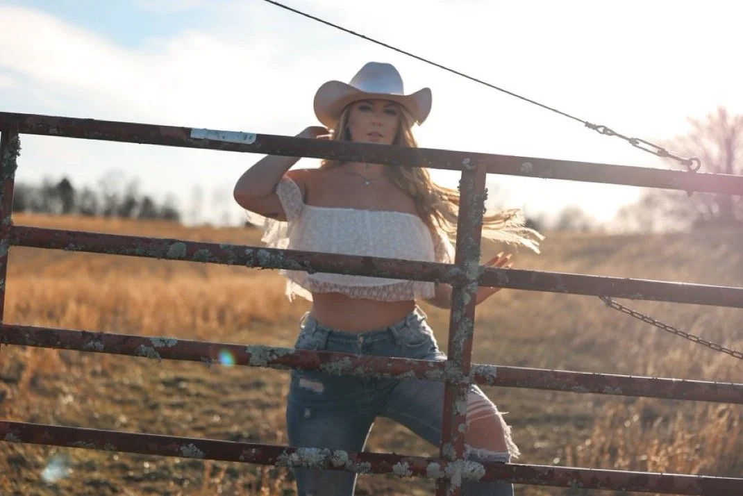 Cow girl boudoir image 4