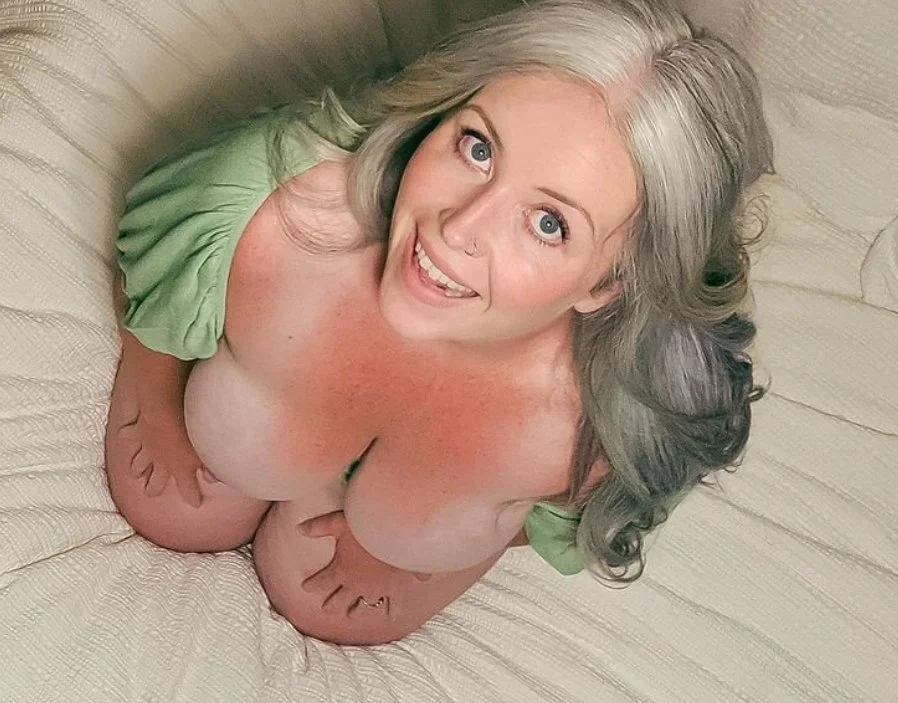 GORGEOUS PLATINUM CHUBBY MILF image 15