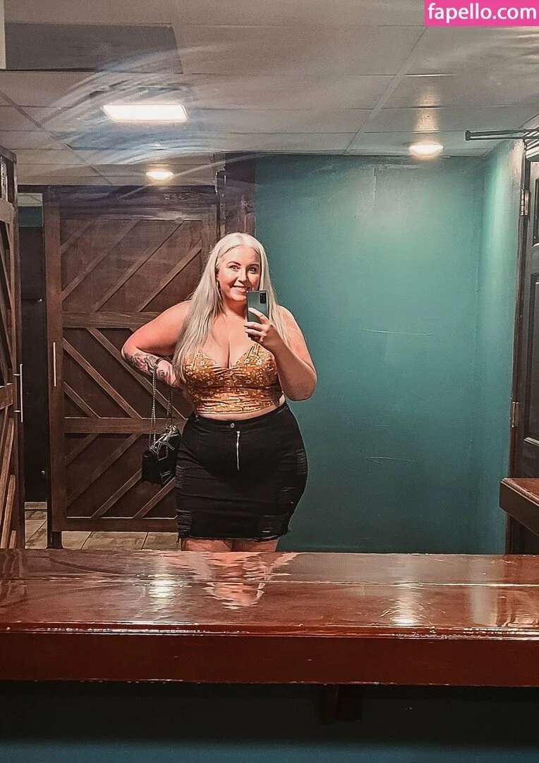 GORGEOUS PLATINUM CHUBBY MILF image 38