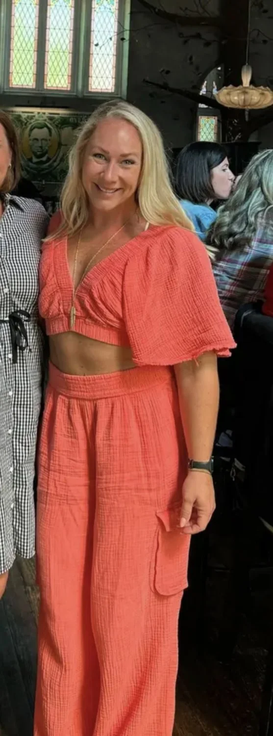 Impossible to focus in class with such a sexy milf professor image 2