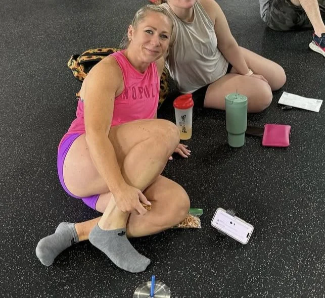 Impossible to focus in class with such a sexy milf professor image 3